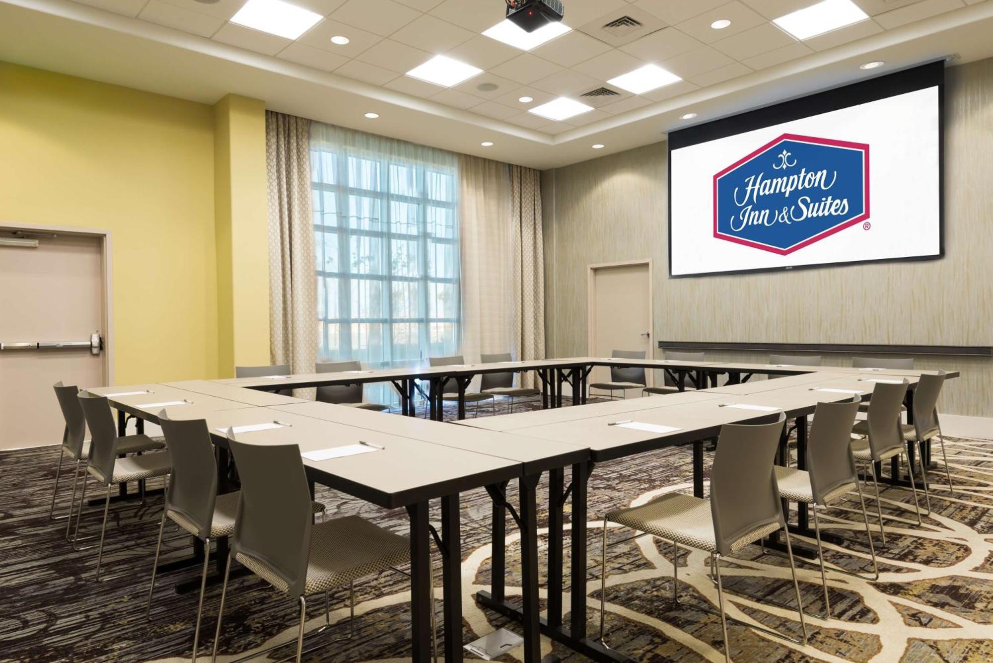 Hampton Inn & Suites Tampa Airport Avion Park Westshore Exteriér fotografie